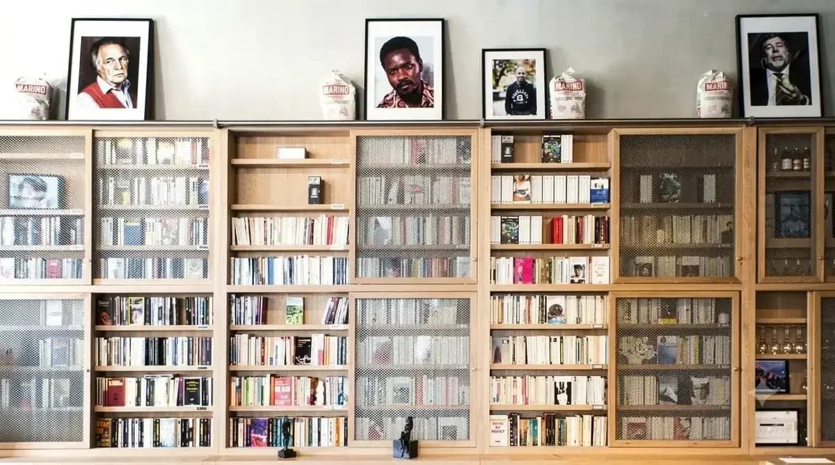 MOB Coffee Shop Interior Counter