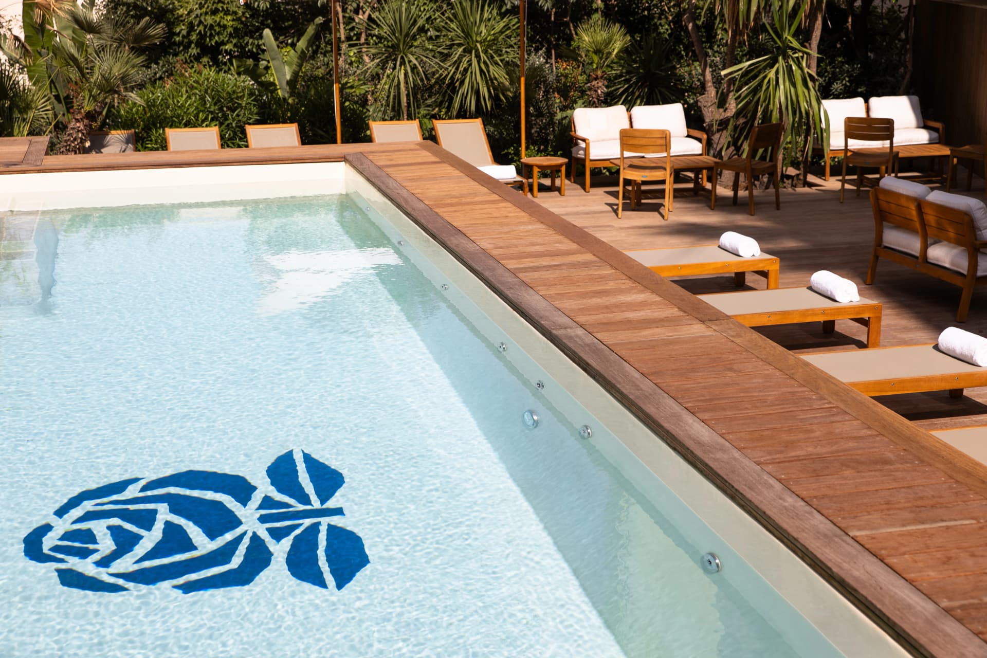 MOB Hotel, Cannes